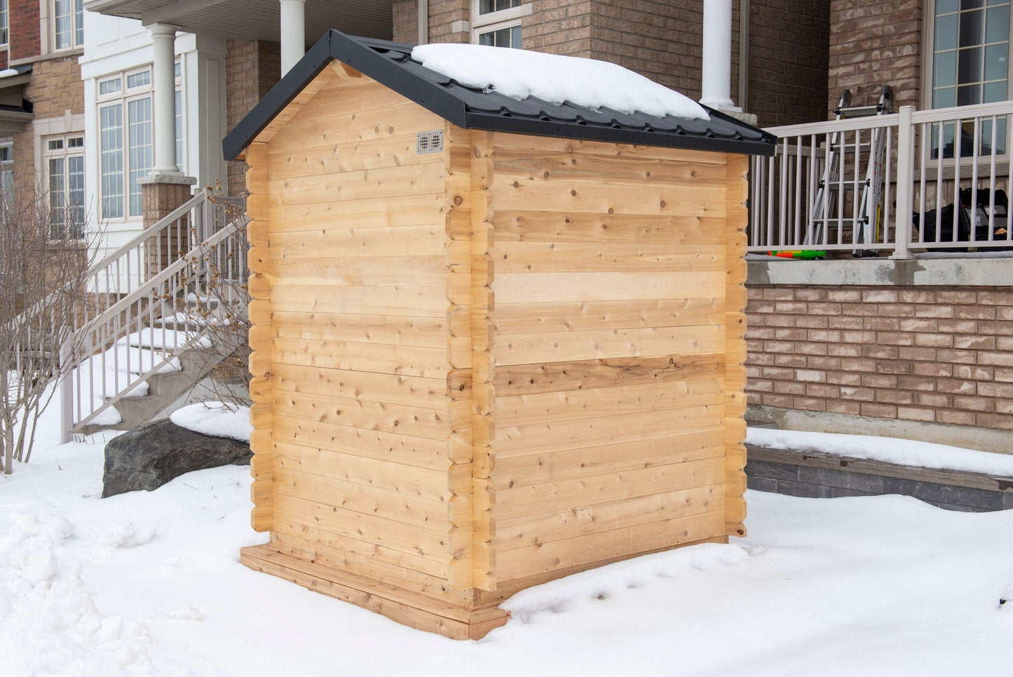 Dundalk Leisurecraft 6'x6' (182cm) CT Granby Cabin Sauna Eastern White Cedar - 2 to 3 Person CTC66W