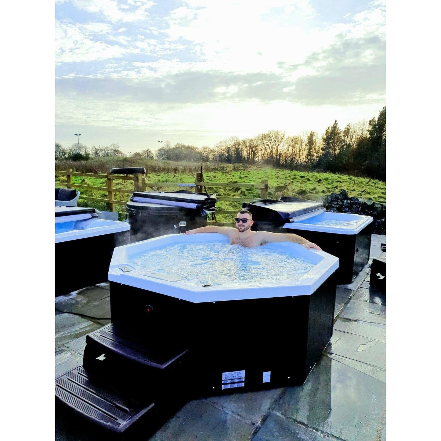 Canadian Spa Muskoka 5-Person 14-Jet Portable Hot Tub KH-10096